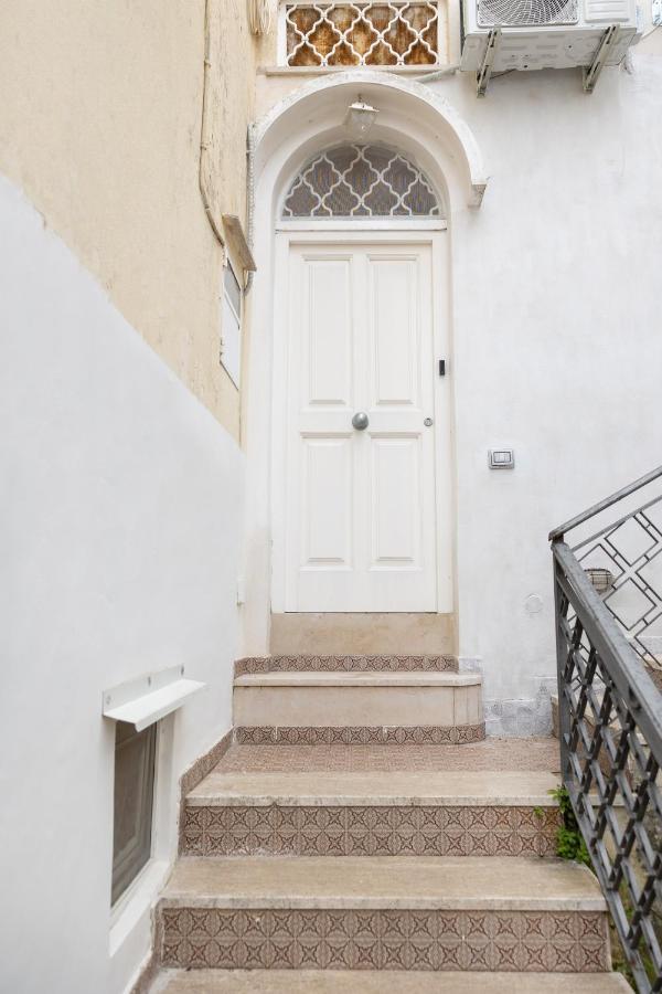 Vivimihome - Appartamento A Capri A Pochi Passi Dalla Piazzetta Экстерьер фото